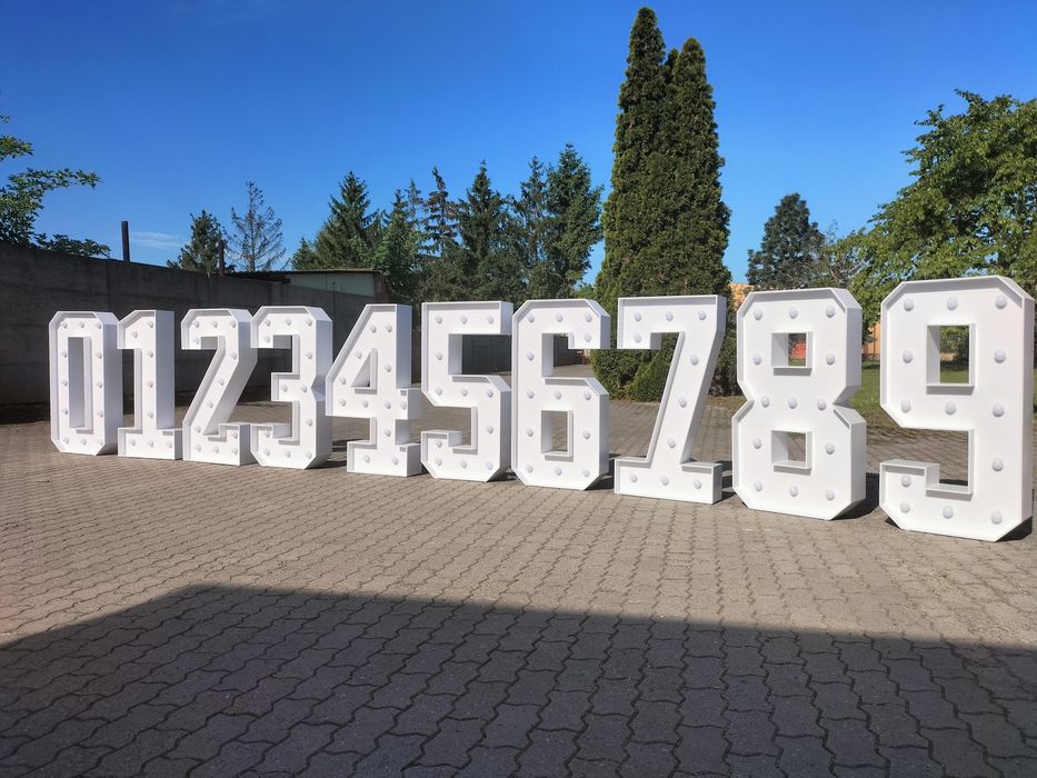 Cyfry 18 osiemnastka podświetlana żarówkami LED 3D