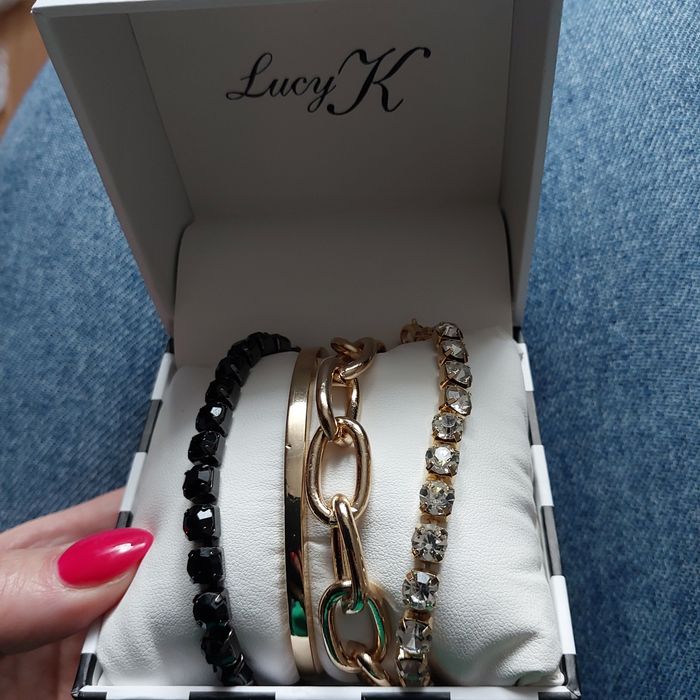 4 bransoletki Lucy K