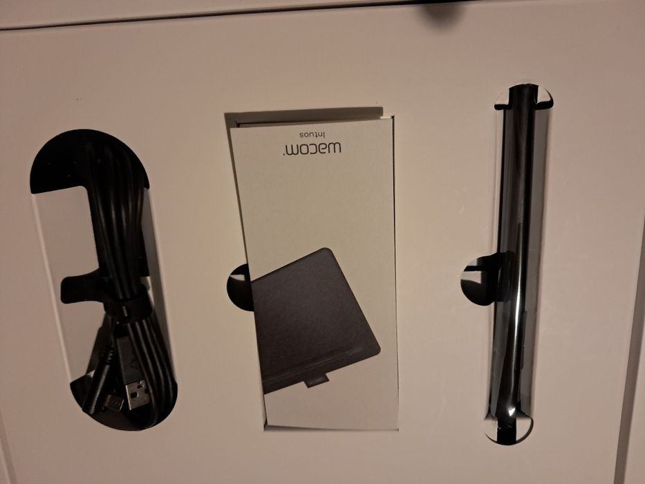 Графічний планшет Wacom Intuos medium чорний CTL 6100