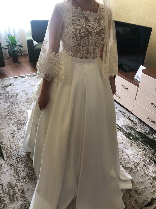 Свадебное платье