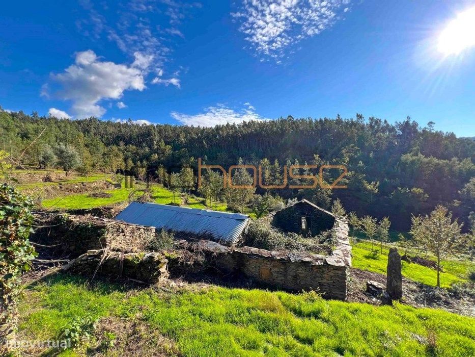 Quinta Isolada com Margem de Rio e Potencial de Eco-Retiro - Arouca