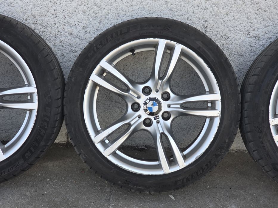Jantes Originais BMW 18" Pack M 5x120 com Pneus 225.45.18 + 255.40.18