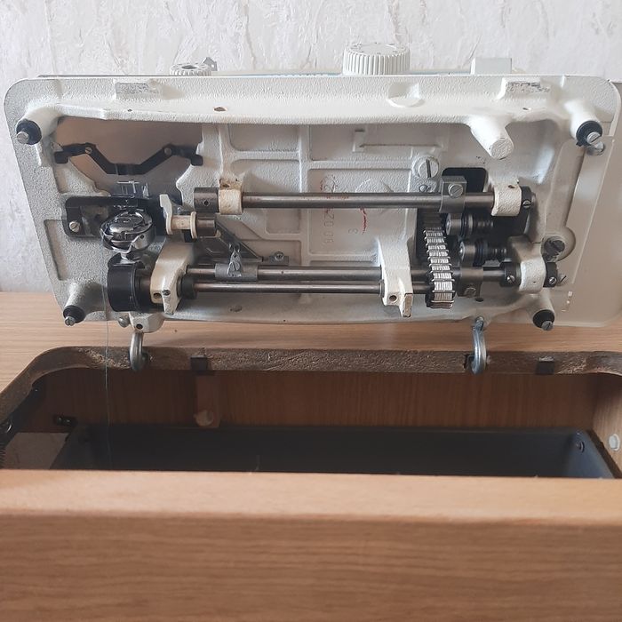 Швейна машинка Veritas Rubina 1290