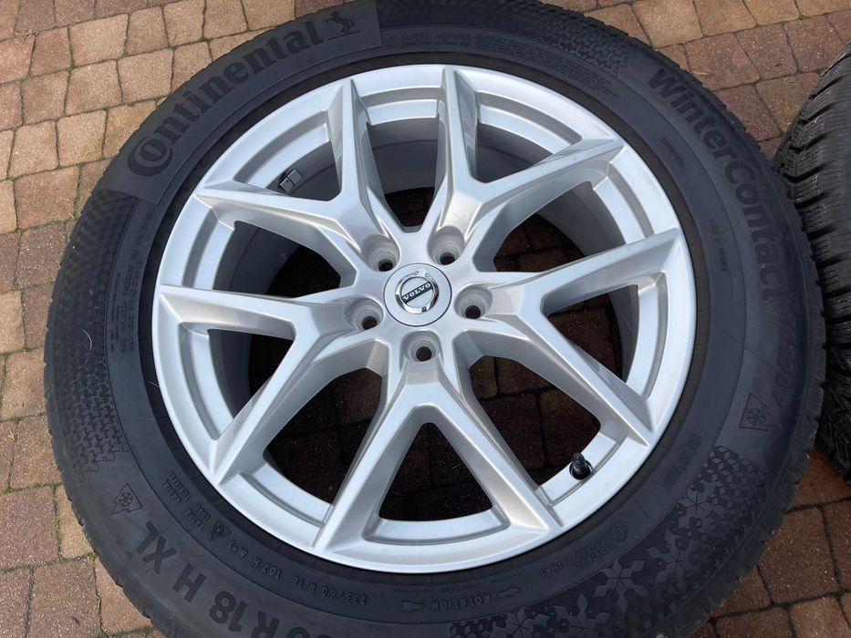 3996. Koła zimowe Volvo V40 Cross Country 5x108 oryginalne 235/45/18