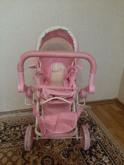 Каляска для кукол