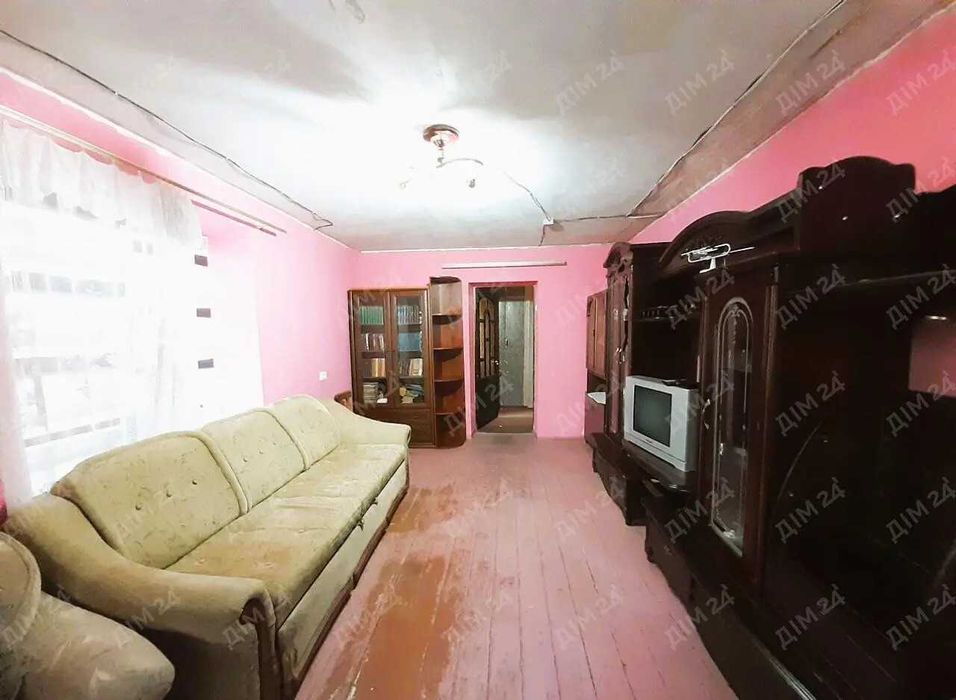 Двокімнатна квартира в Микільському.