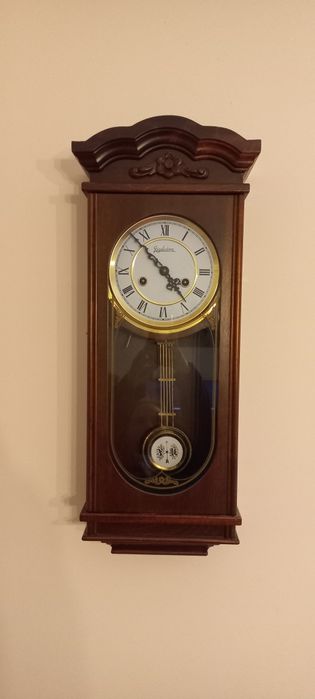 Relógio de carrilhão e pêndulo