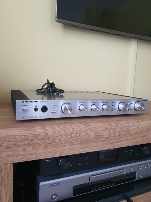 Wzmacniacz grundig SV 2000