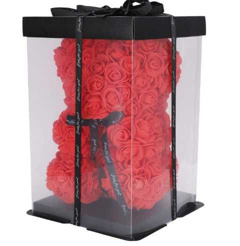 Mis Z Róż W Pudelku Na Walentynki