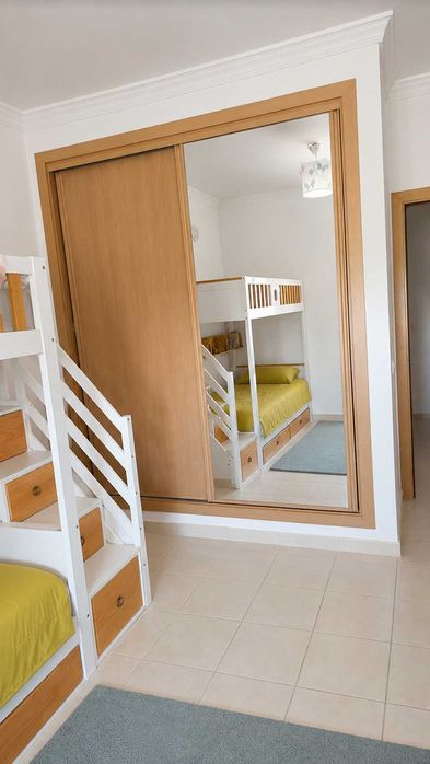T2 no centro de Albufeira com piscina, garagem e arrecadação