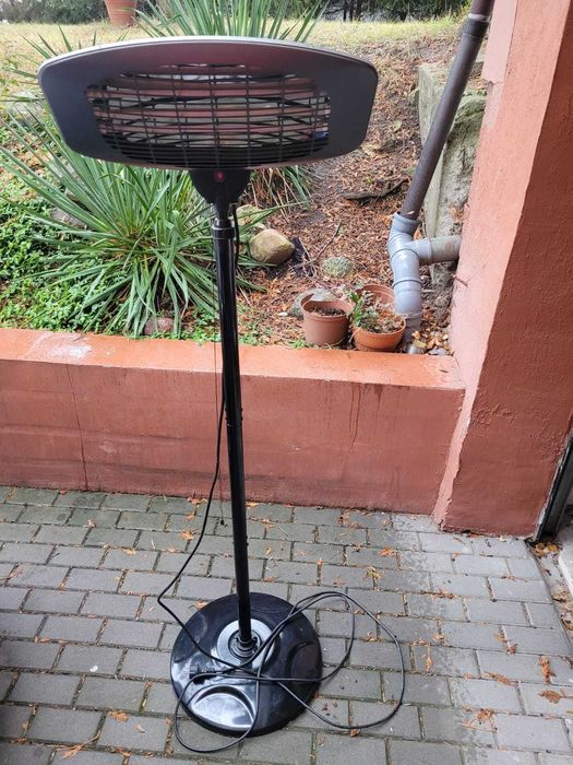 sprzedam stojący ogrzewacz na prąd