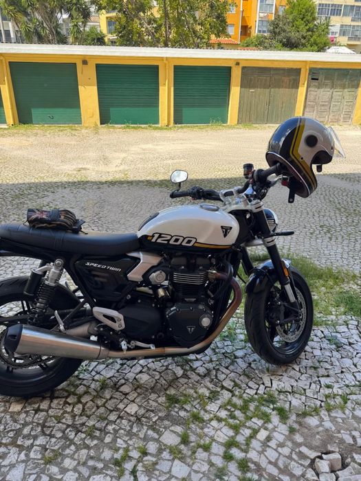 Triumph Speed Twin 1200 cc