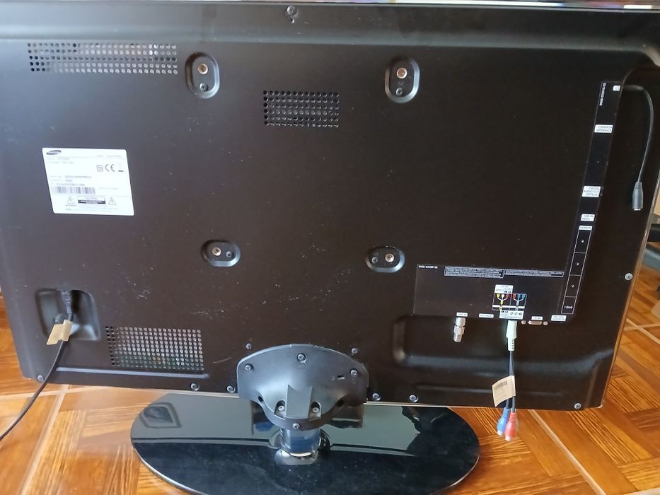 Vendo monitor/televisao de 32 polegadas 60 hz