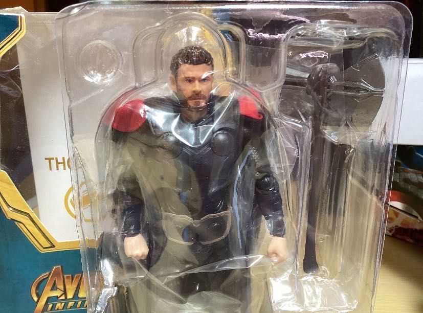 Figurka Thor Avengers Infinity War