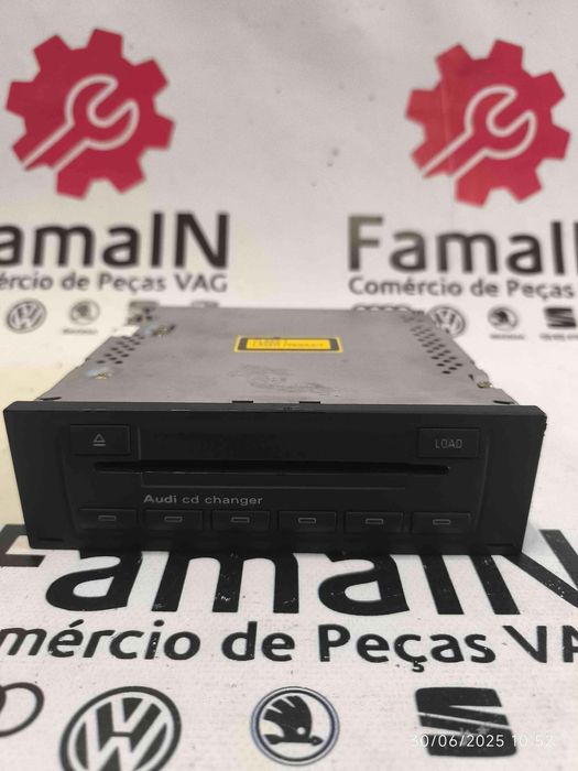 Rádio / Auto Rádio 8E0035111 - AUDI A3