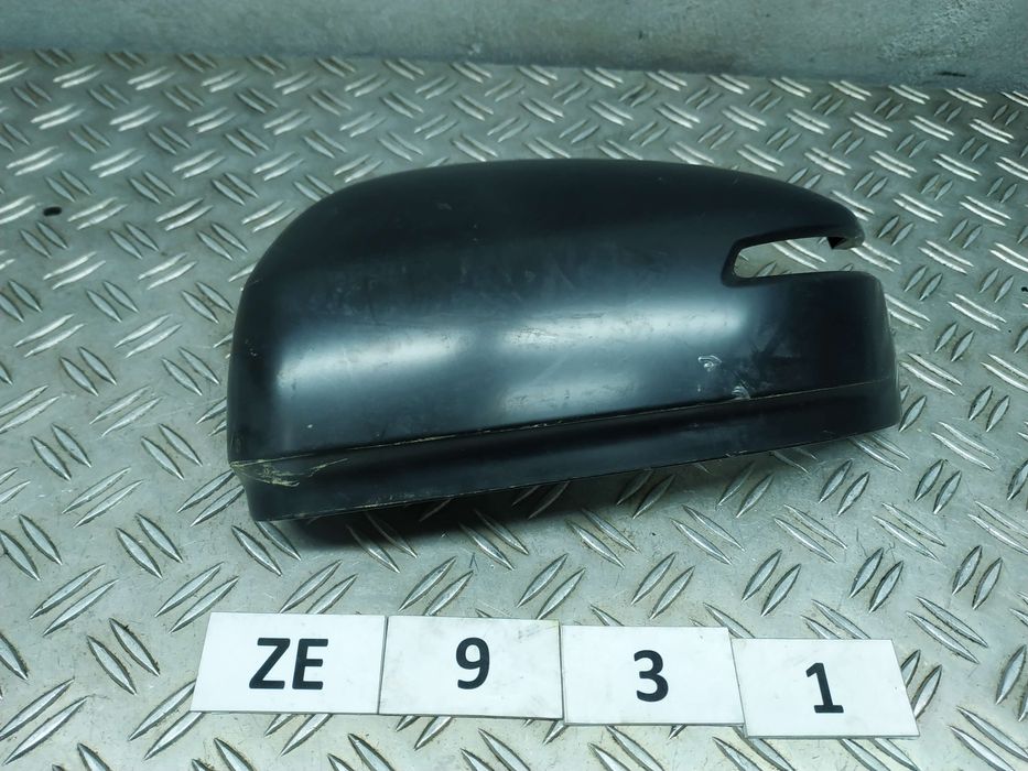 Toyota Land Cruiser J300 2021- кришка дзеркала LH відсутнє одне кріплення ZE0931 8794560100C1