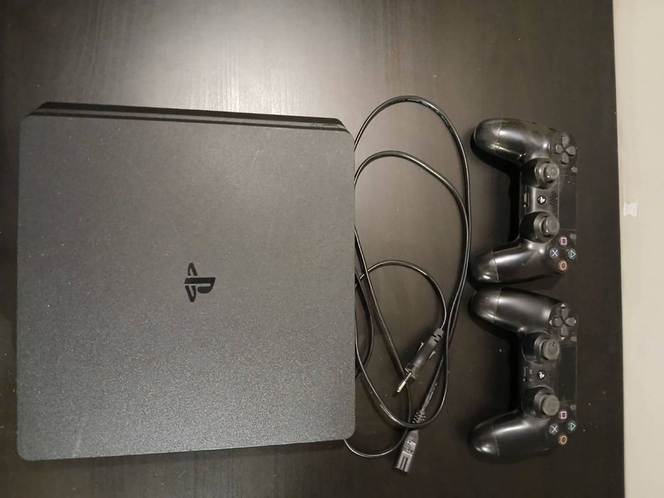 PlayStation 4 512gb/dwa pady