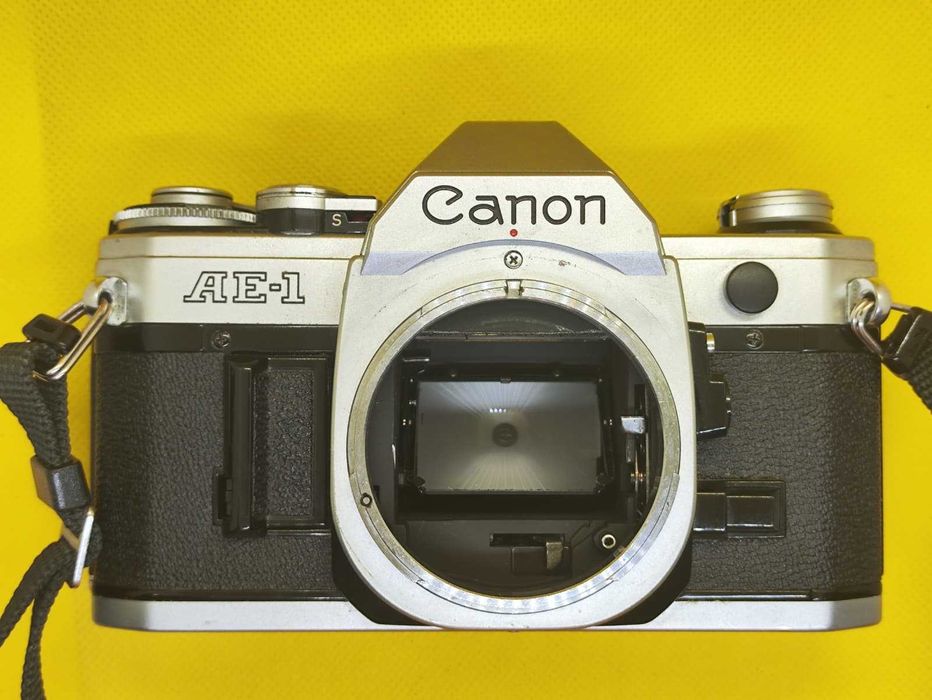 Canon AE-1 + Lente 50mm f/1.8 – Tudo a funcionar