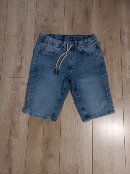 Шорти  Cropp 28 розмір