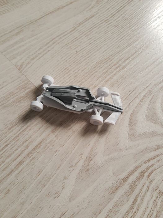 Auto wyścigówka 3d