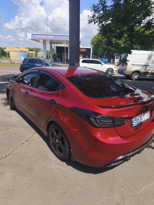 Hyundai Elantra 1.6 automat