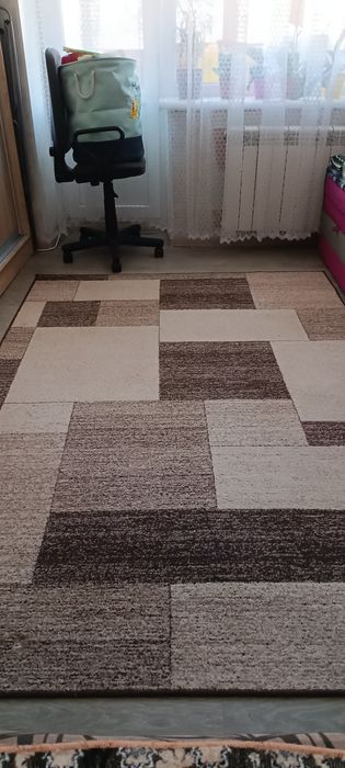 Продам килим б/у