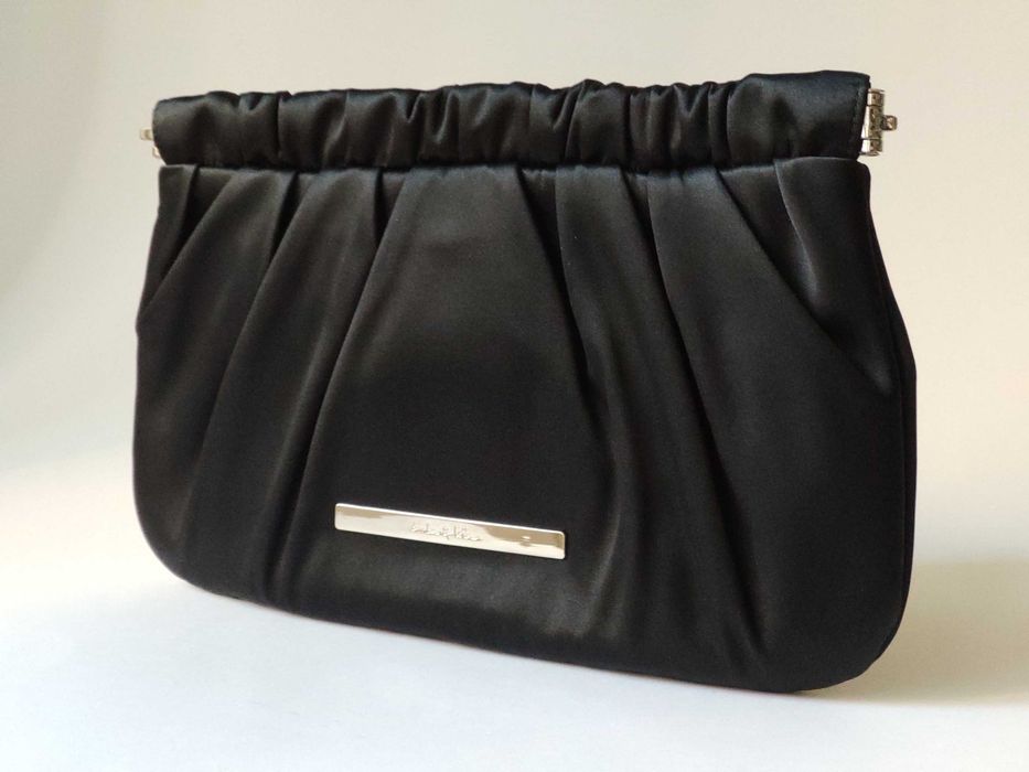 Carteira pochete clutch em cetim preto, Bimba y Lola festa