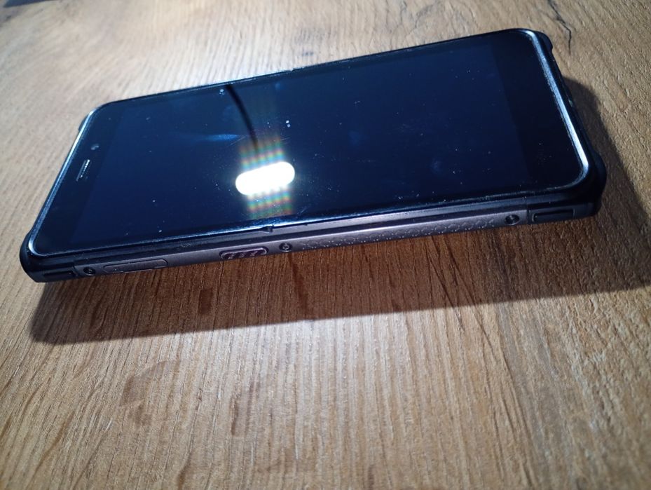 Smartfon  Ulefone Armor X10 Pro.