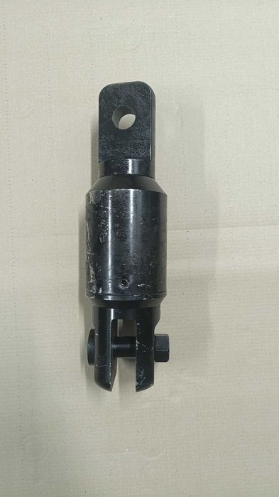 Krętlik Do przewiertów sterowanych HDD 10/20 ton Ditch Witch Vermerr