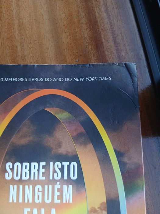 Livro Sobre Isto Ninguém Fala de Patricia Lockwood