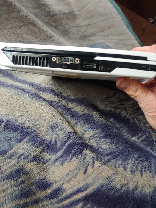 ноутбук futjitsu