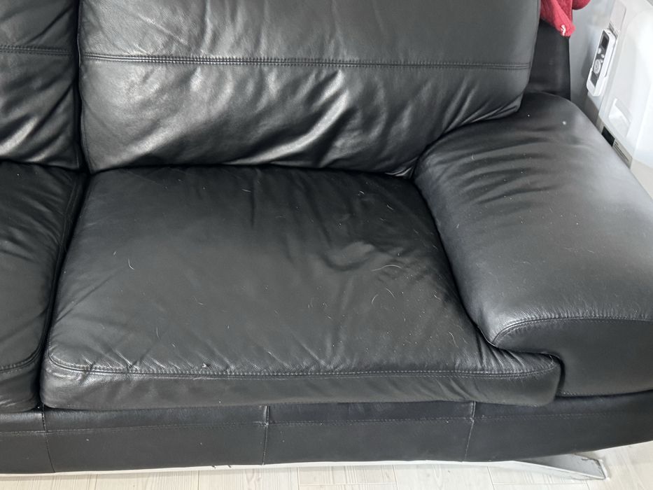 Sofa em pele 3 lugares