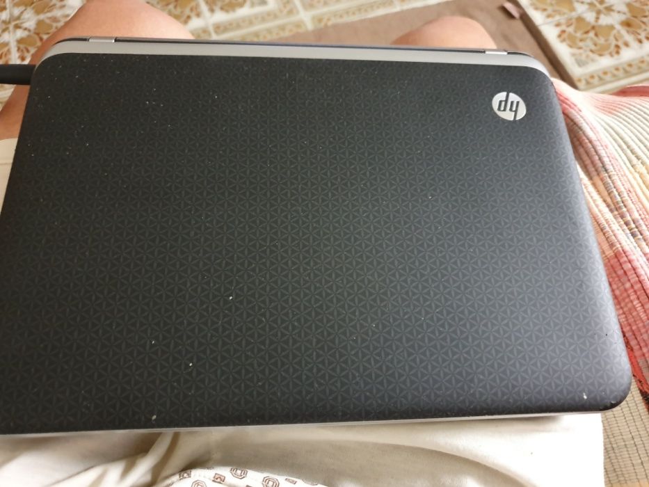 HP Laptop + Bag64740941894915121