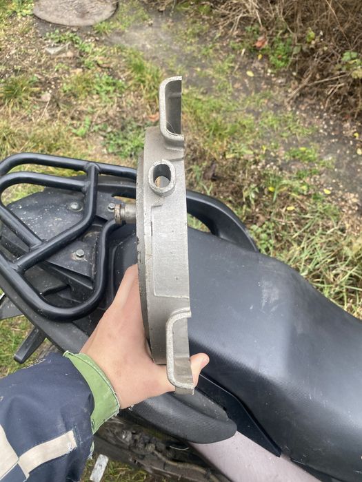 Продам кожух цепи иж новый (ссср)