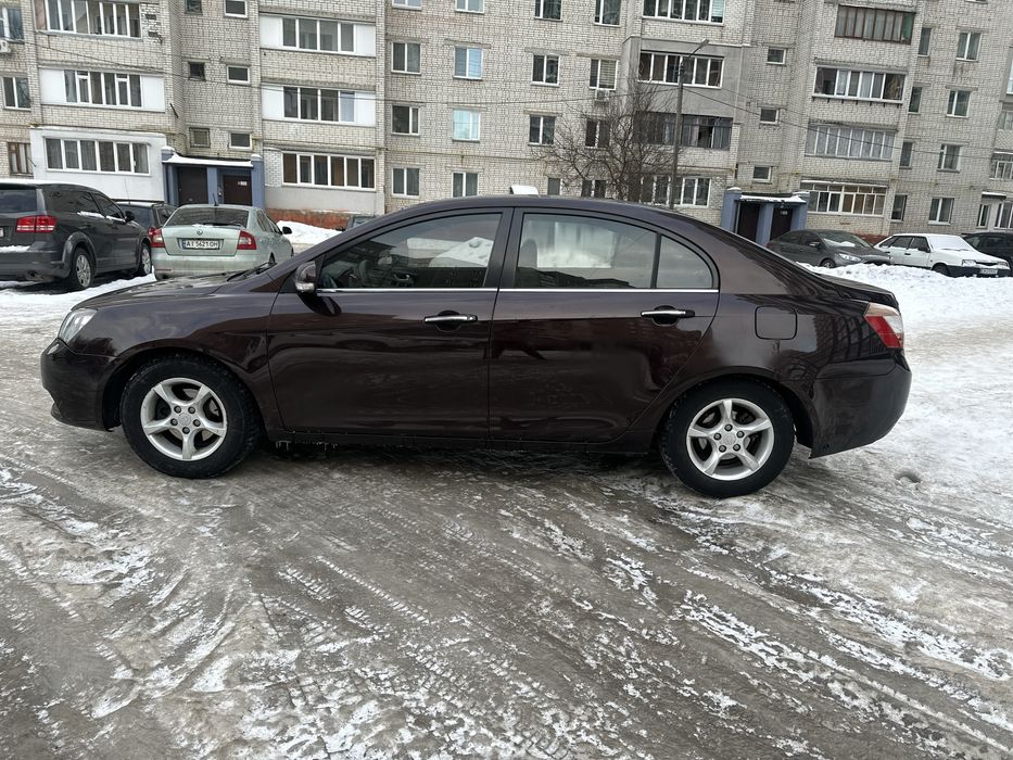 Geely Emgrand EC7 2014 року 1.8 газ/бензин