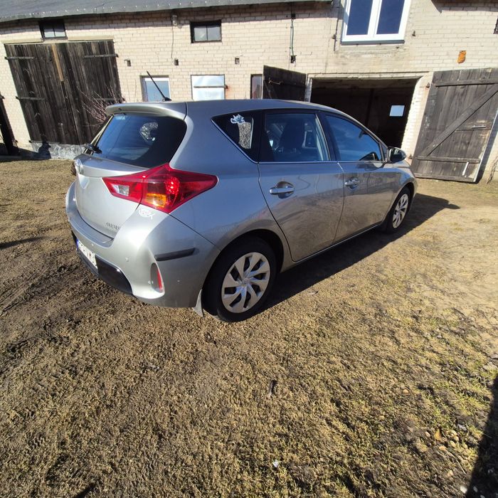 Toyota Auris 1.4 2015 r.