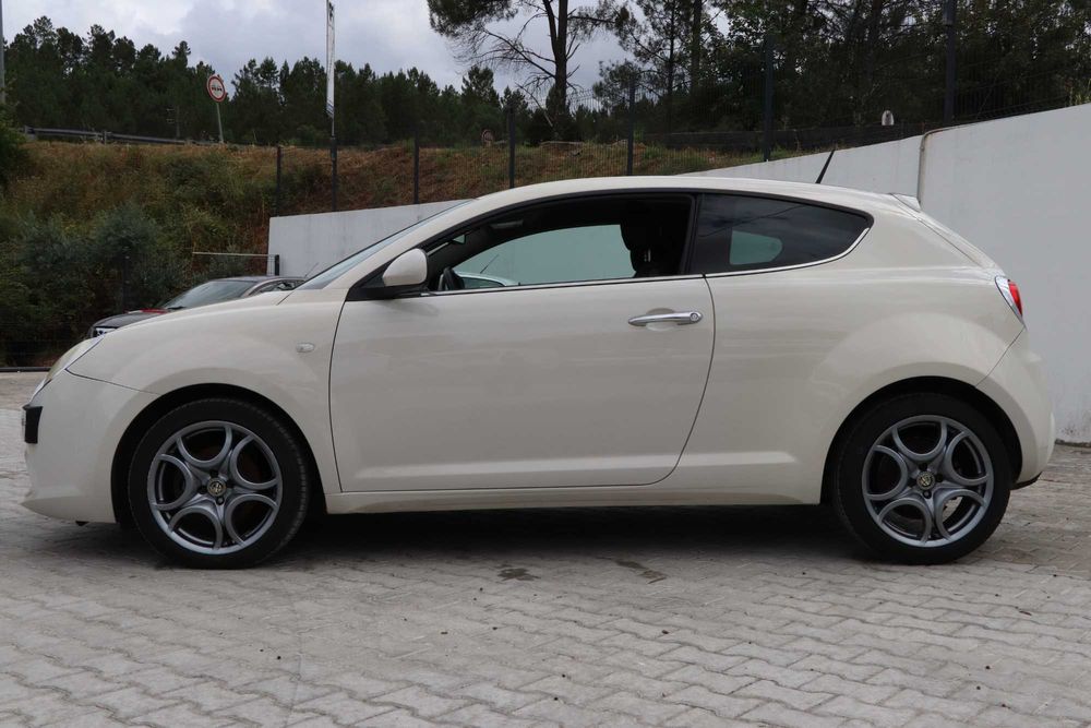 Alfa Romeo MiTo 1.6 JTD Distinctive – 2009 | 1598cc | 120cv