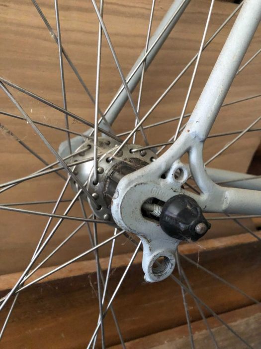 Bicicleta antiga de estrada