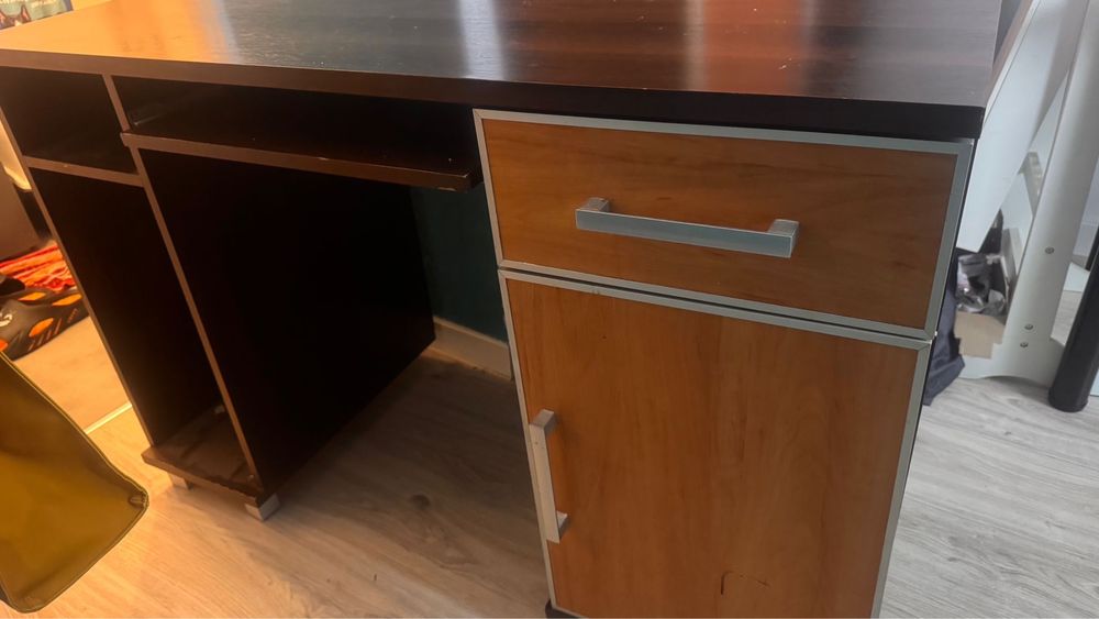 Oddam biurko za kawe