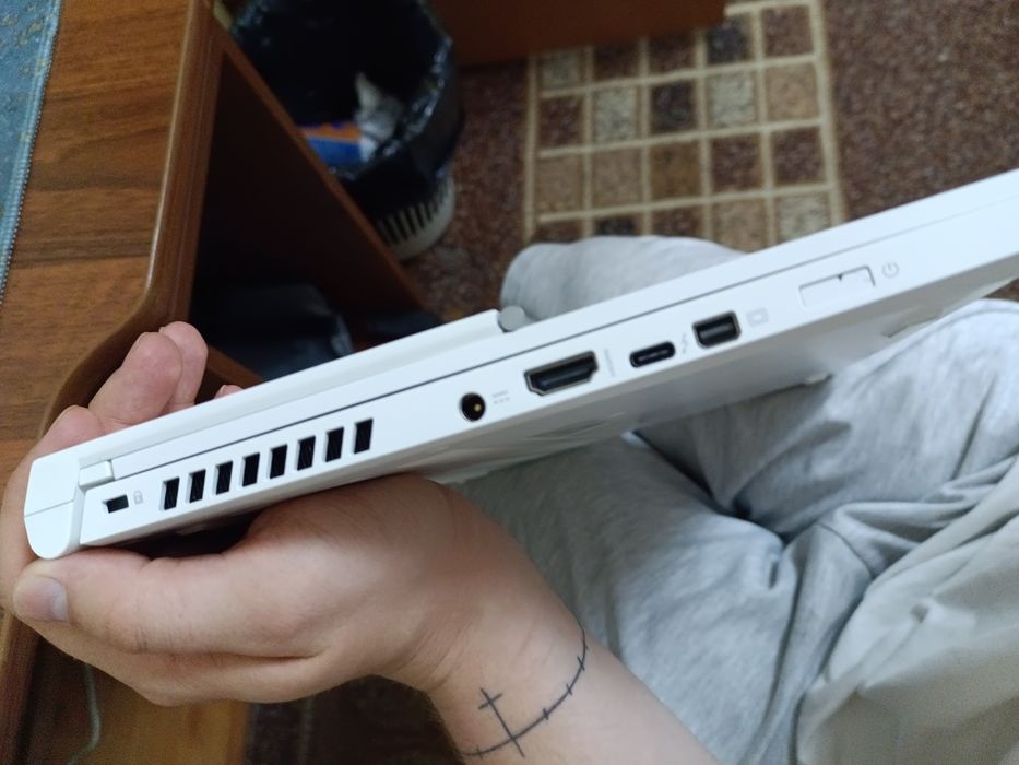 Acer ConceptD 3 Ezel Pro | для художників, дизайнерів, геймерів