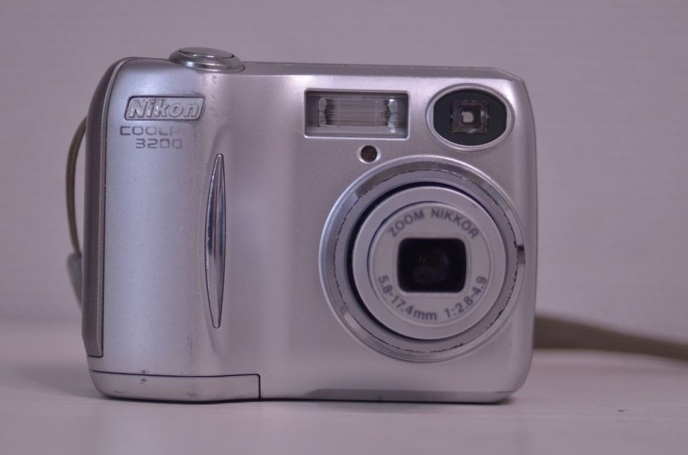 (ТОРГ) Фотоапарат-Мильниця Nikon coolpix 3200