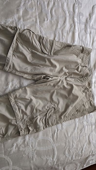 Calças caminhadas e natureza