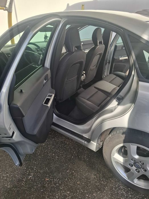 Volvo S40 1.6 D Drive 120 cv  impecável