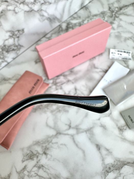 Okulary przeciwsłoneczne Miu Miu