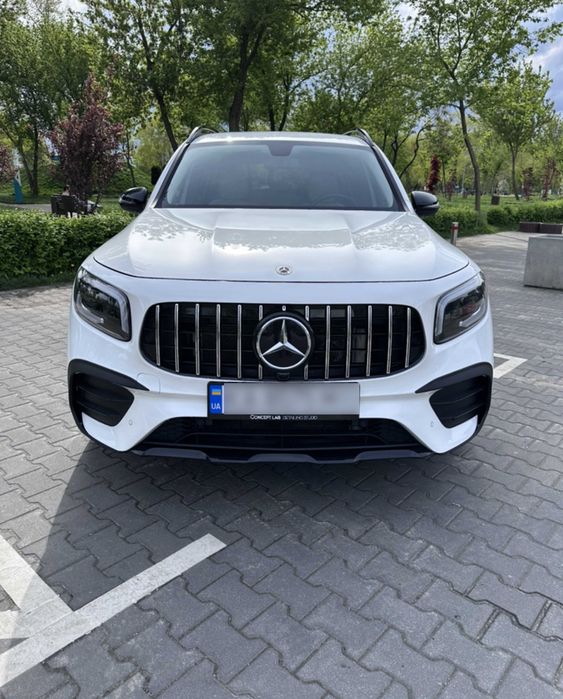 передний бампер mercedes glb x247 w247 amg glb35 AMG Решетка амг