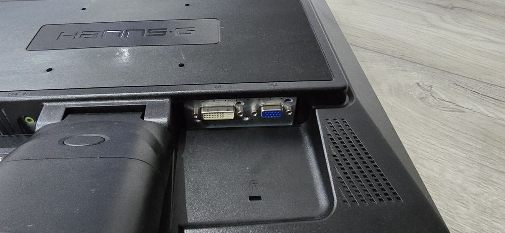 Monitor hsg 1097 19 cali