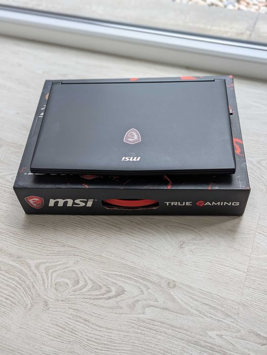 Portátil  MSI GL62 15.6" i7, 8 Gb RAM SSD + HDD 1 Tb GTX 1060