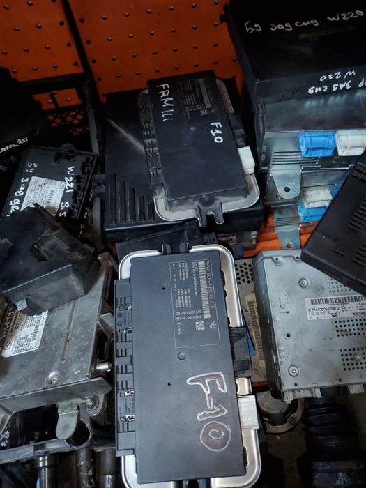 Блок FRM BMW. Блок ФРМ БМВ. Блок світла БМВ