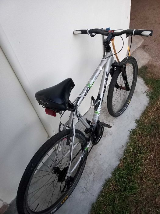 2 bicicletas em bom estado,as duas funcionam bem  e são bem estimadas