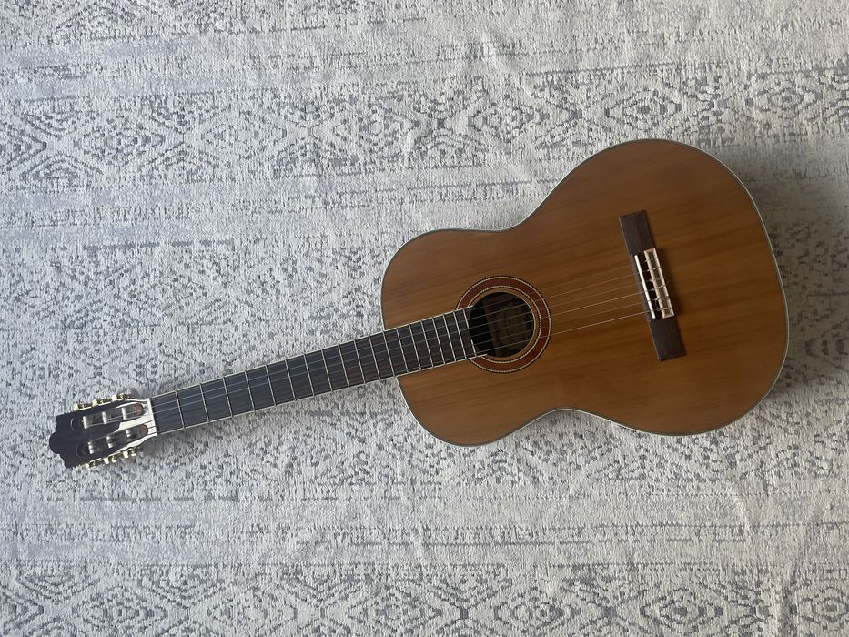 Продам класичну гітару Oriental Cherry CG410